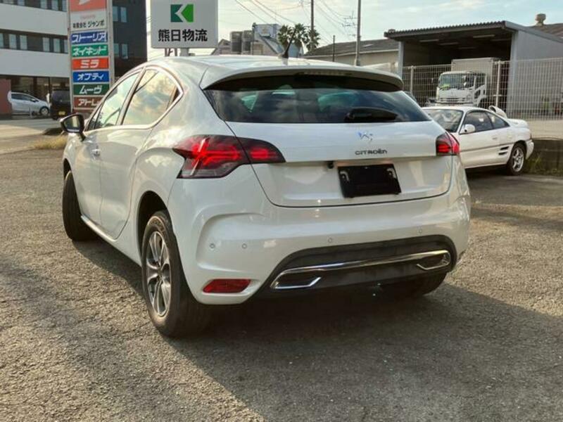 DS4