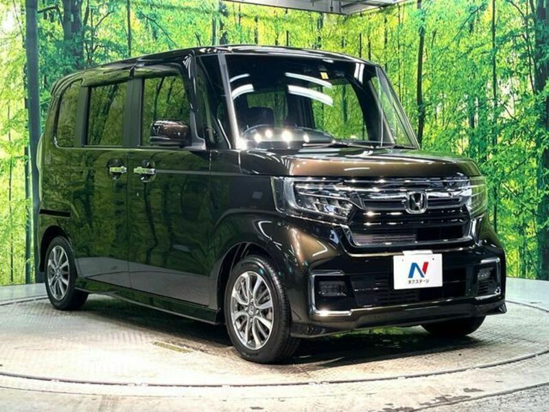 N BOX CUSTOM