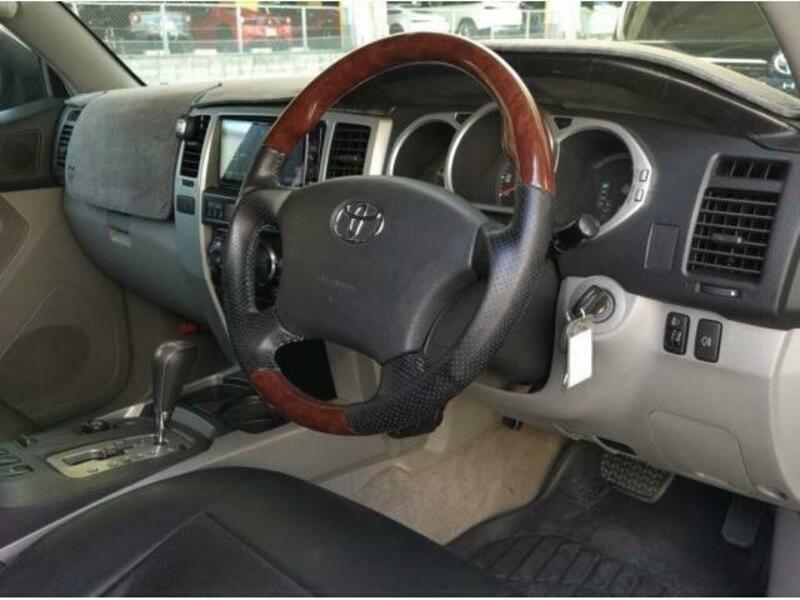 HILUX SURF
