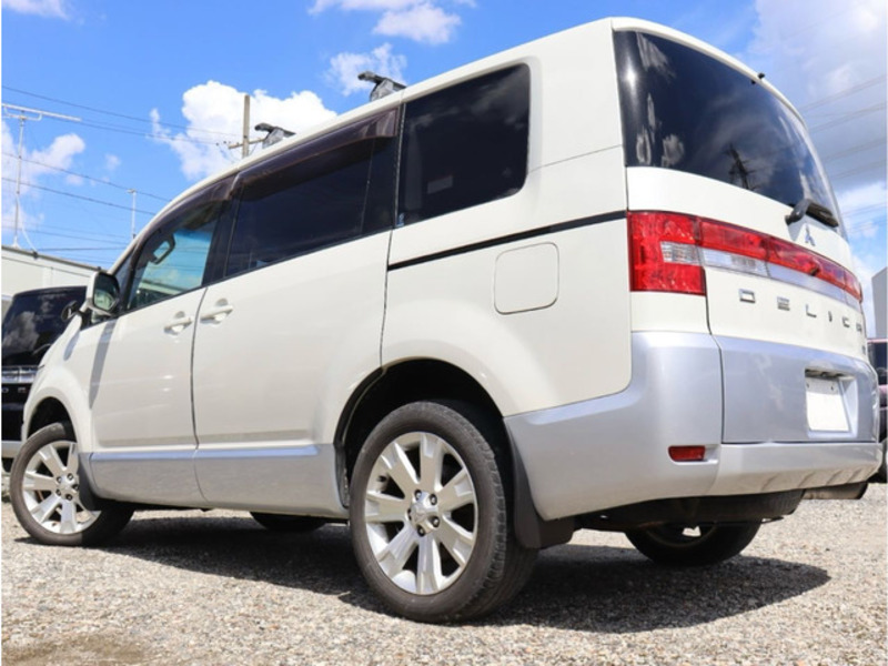 DELICA D5