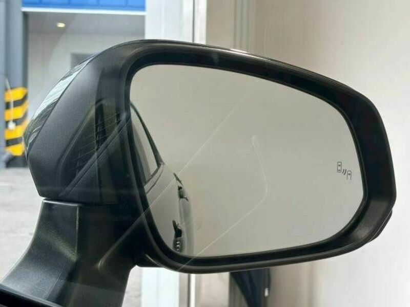 COROLLA CROSS
