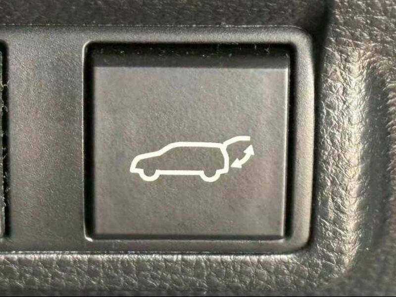 COROLLA CROSS