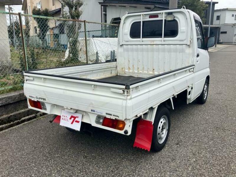 CLIPPER TRUCK