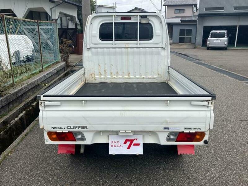 CLIPPER TRUCK