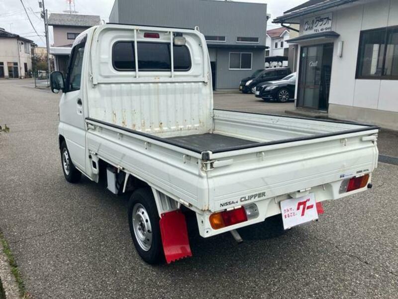 CLIPPER TRUCK