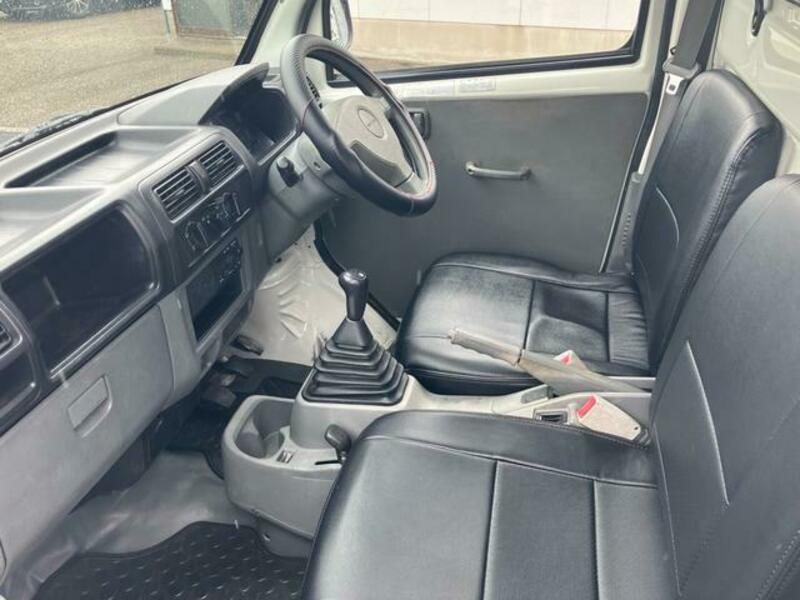 CLIPPER TRUCK