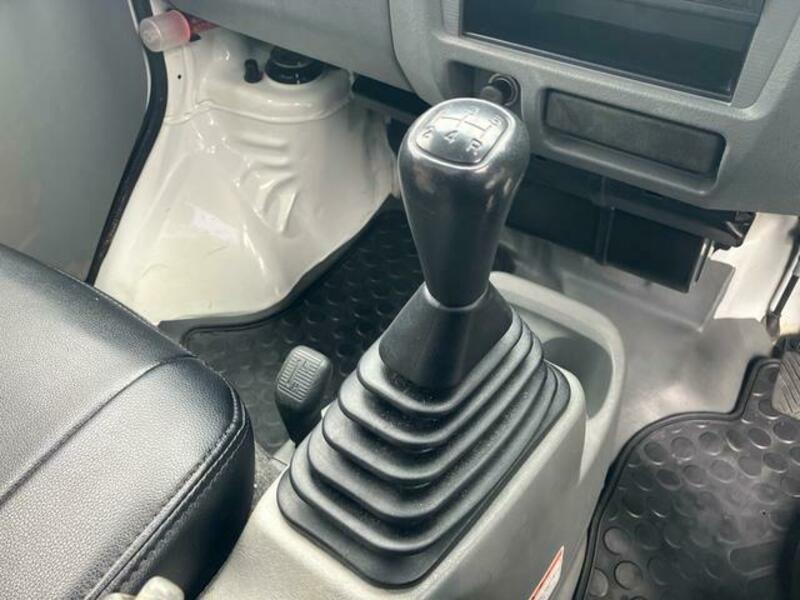 CLIPPER TRUCK