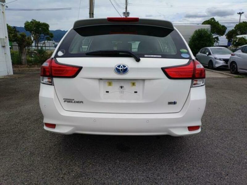 COROLLA FIELDER