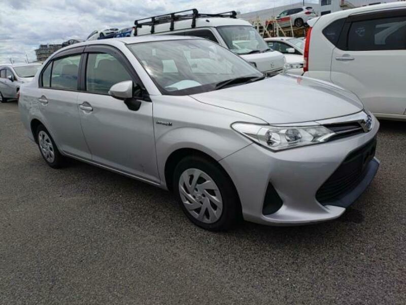 COROLLA AXIO