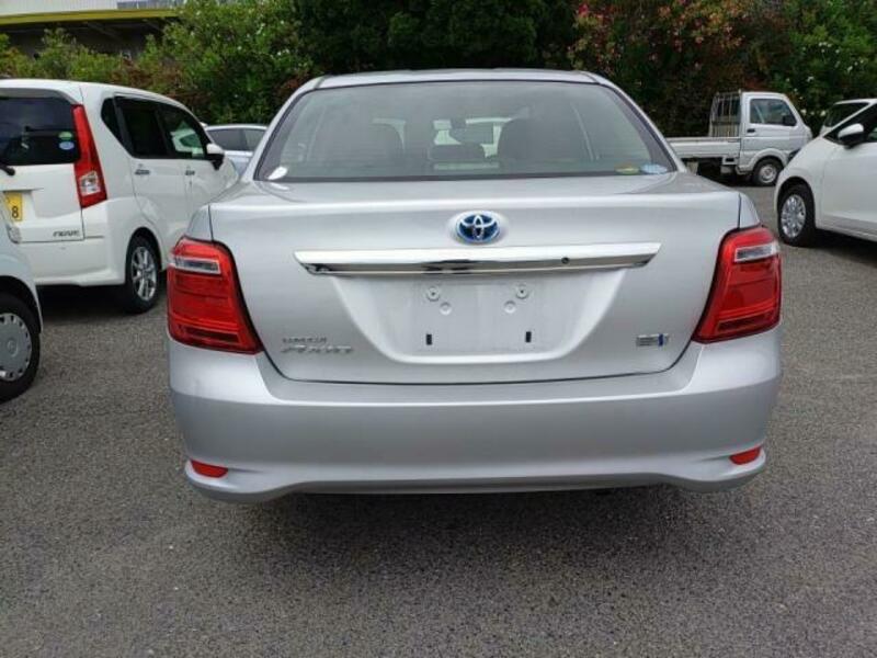 COROLLA AXIO