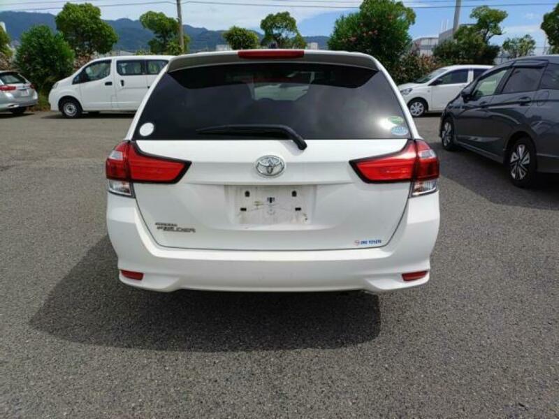 COROLLA FIELDER