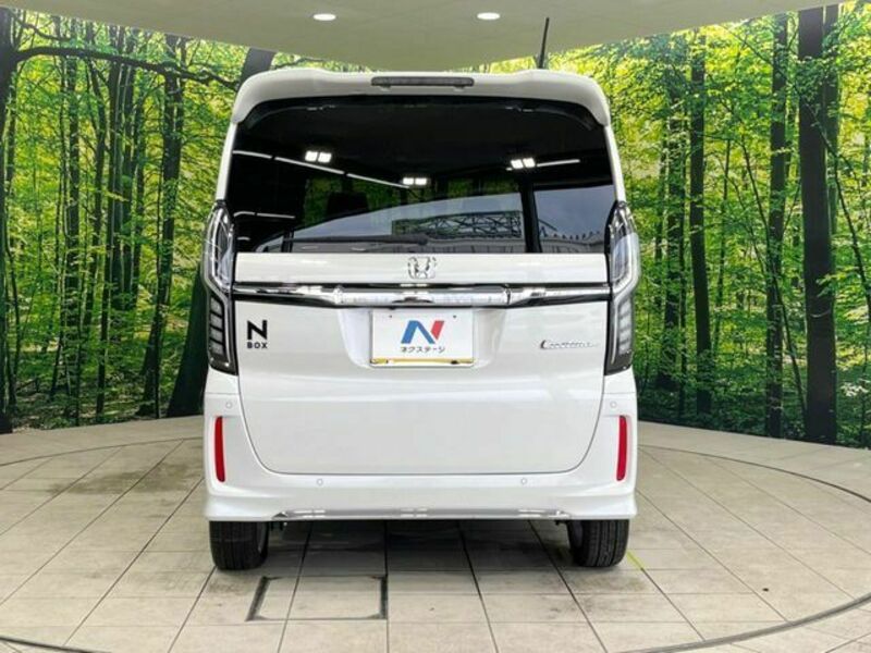 N BOX CUSTOM