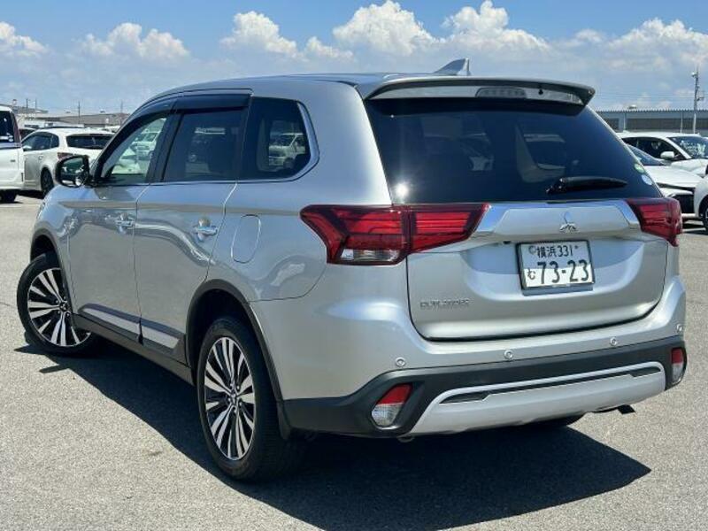 OUTLANDER