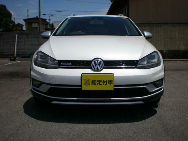 GOLF ALLTRACK