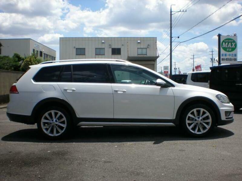 GOLF ALLTRACK