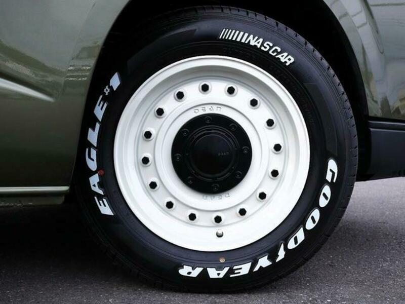HIACE VAN