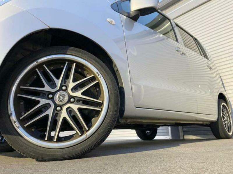 WAGON R