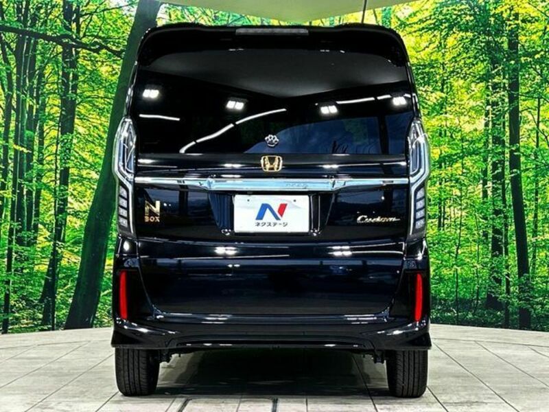 N BOX CUSTOM