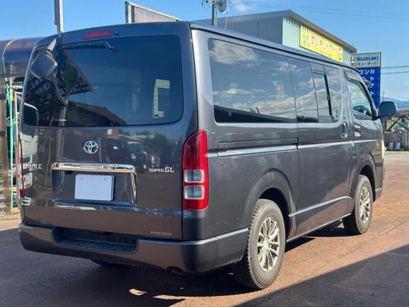 HIACE VAN