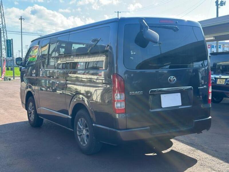 HIACE VAN