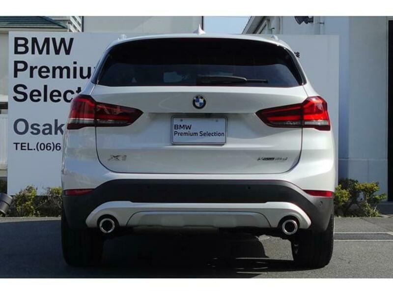 X1