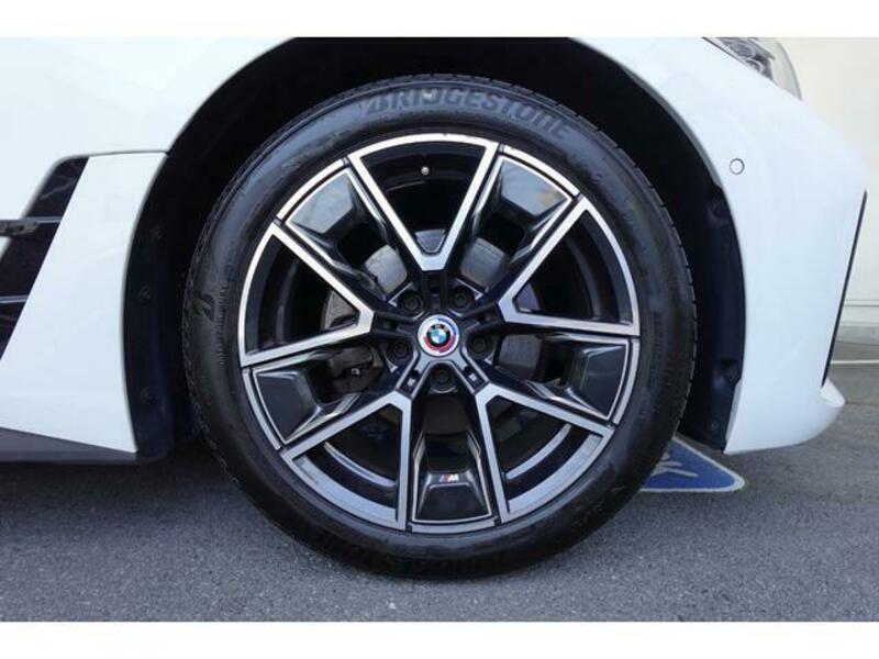 4 SERIES