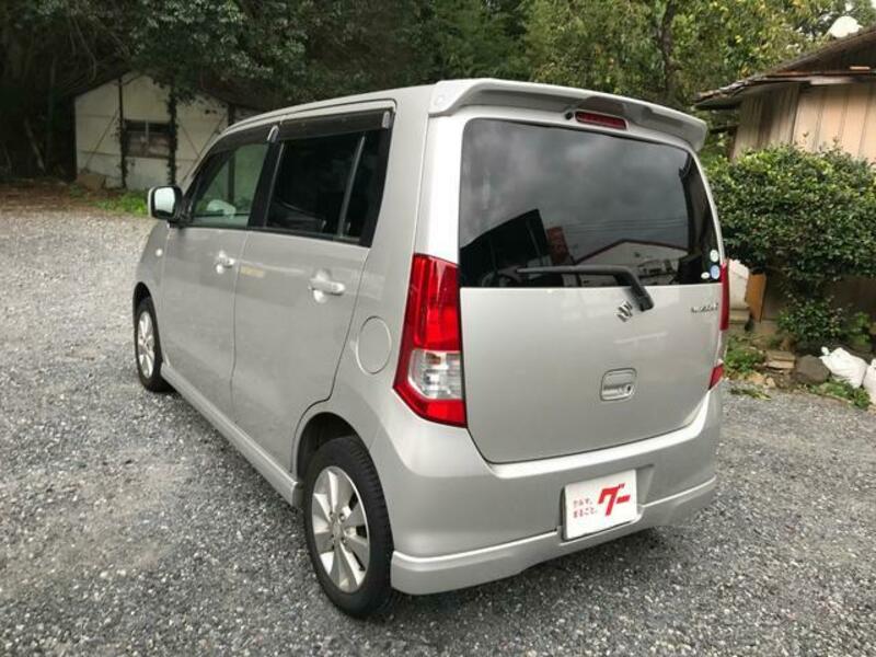 WAGON R