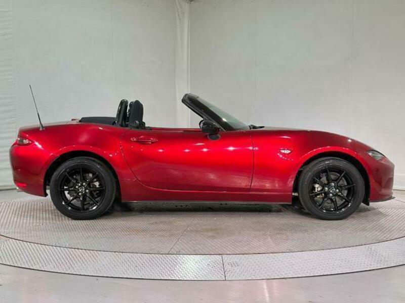 ROADSTER