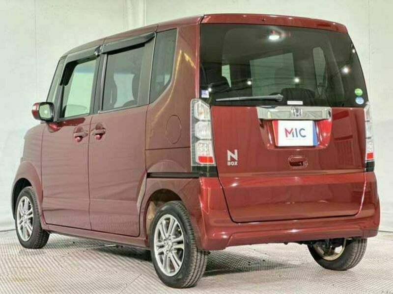 N BOX