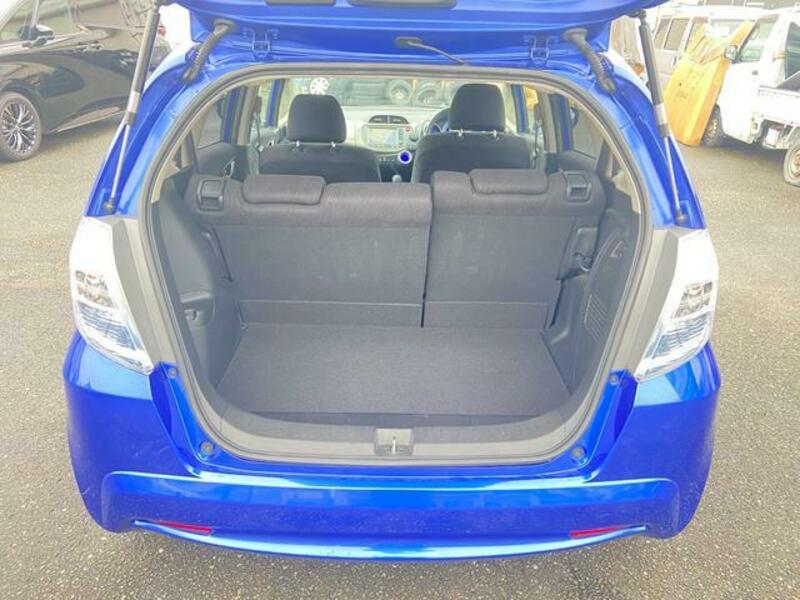 FIT HYBRID