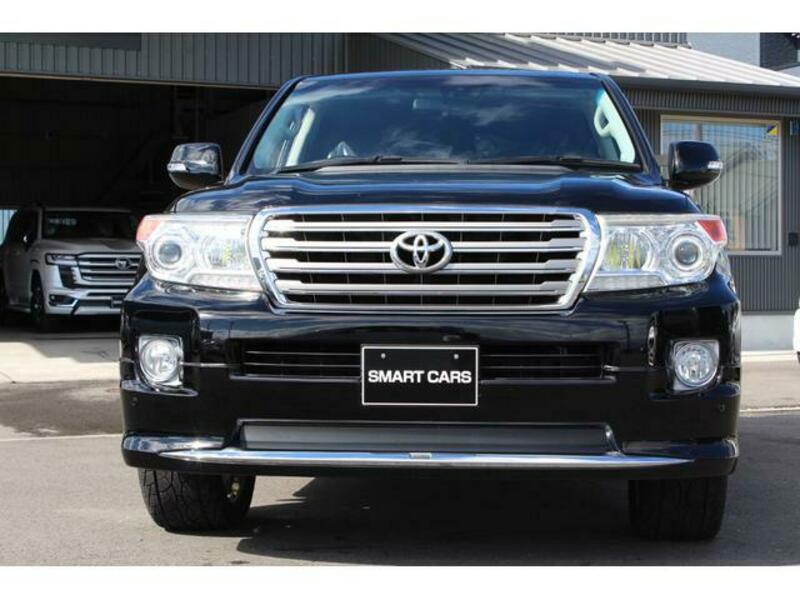 LAND CRUISER