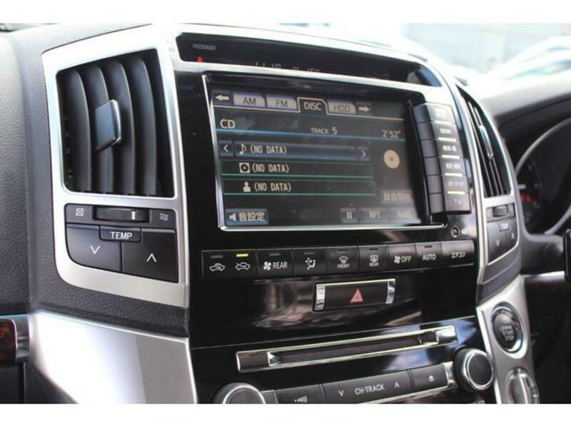 LAND CRUISER