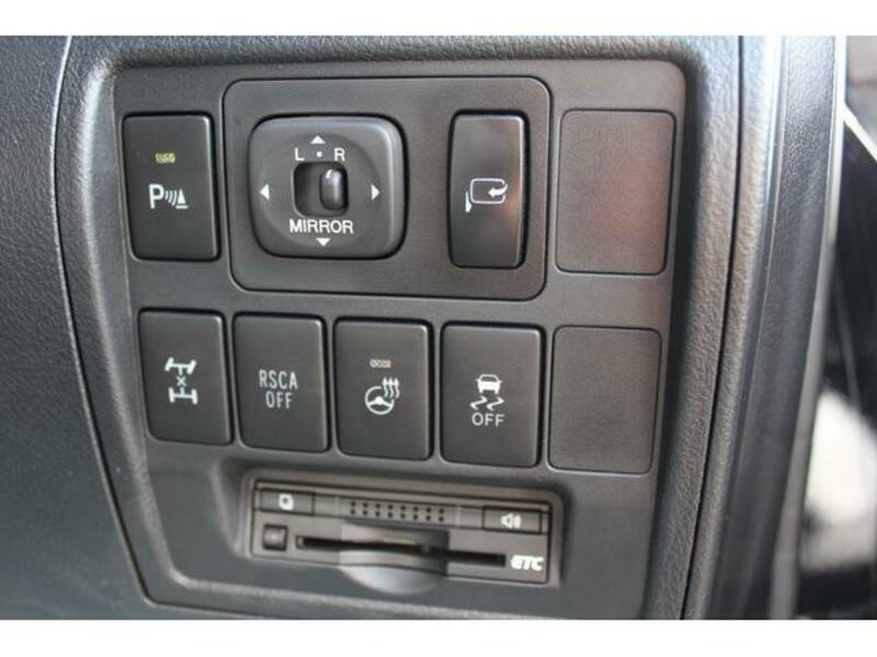 LAND CRUISER