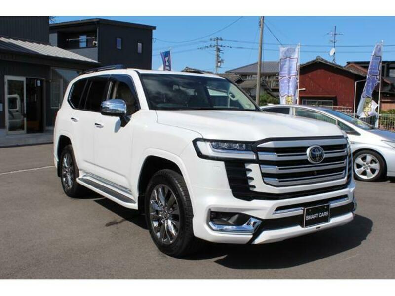 LAND CRUISER