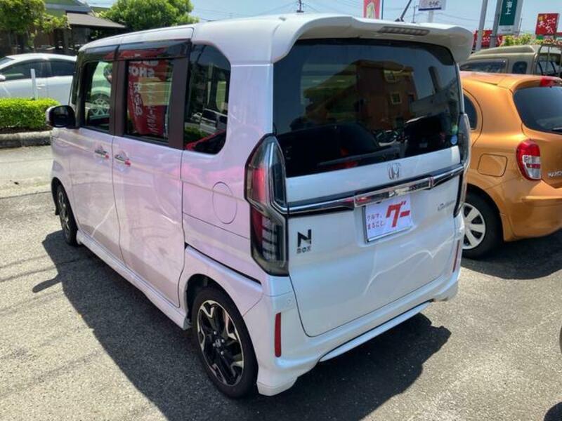 N BOX CUSTOM