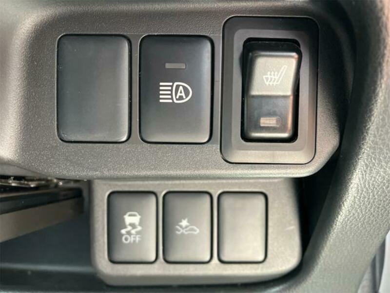 EK CUSTOM