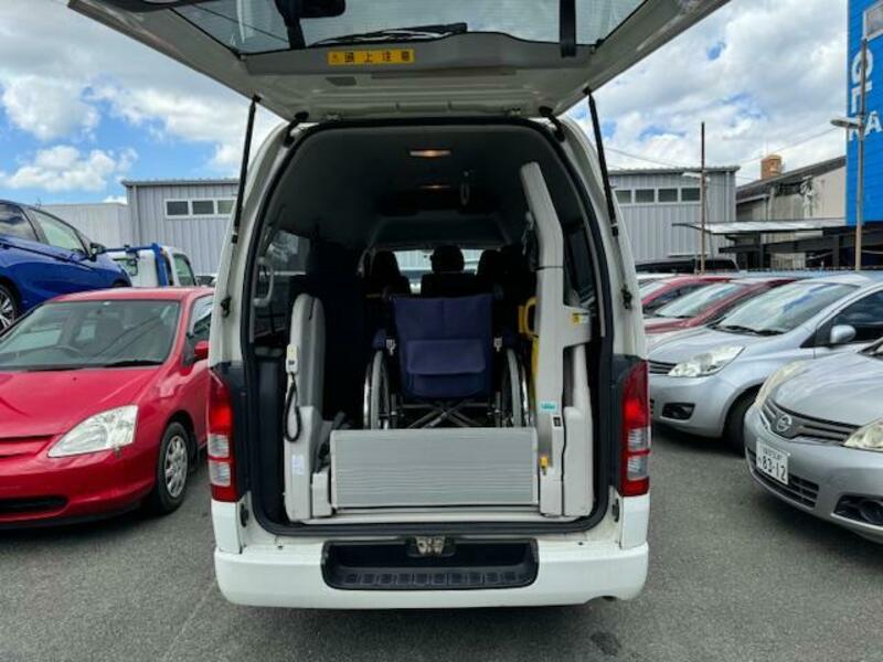 HIACE VAN