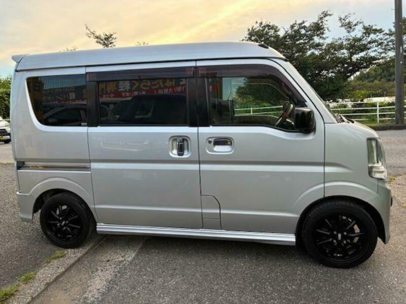 MINICAB VAN