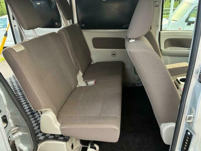 MINICAB VAN