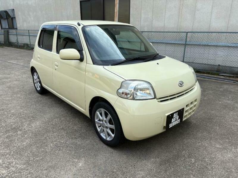 DAIHATSU ESSE