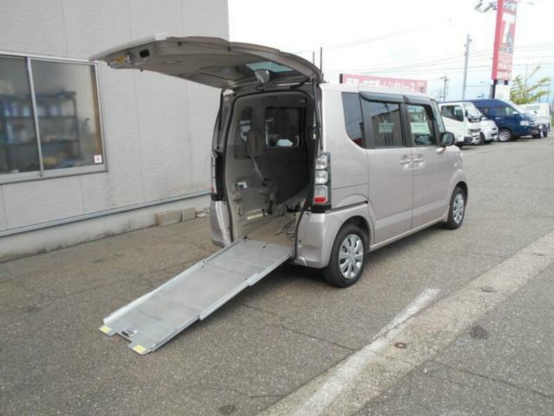 HONDA N BOX PLUS