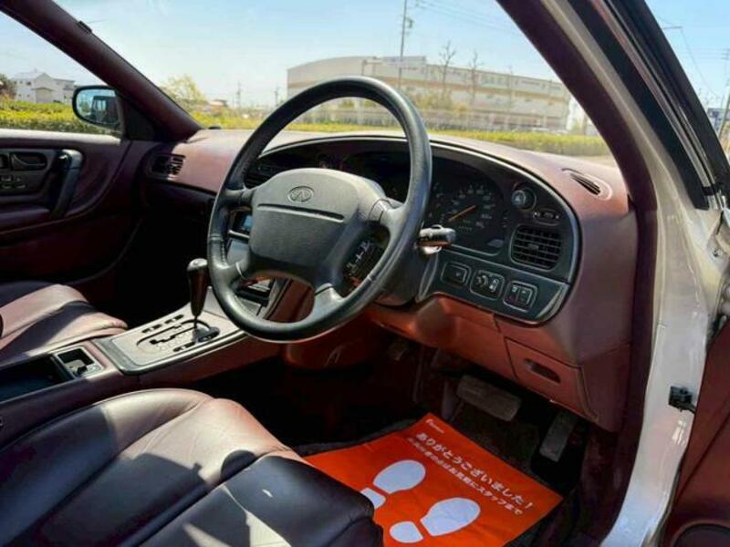 INFINITI Q45