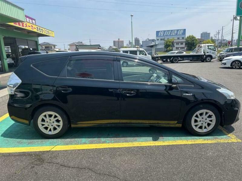 PRIUS ALPHA