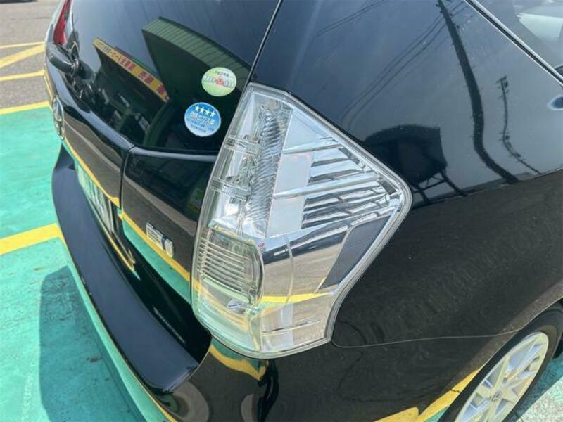 PRIUS ALPHA