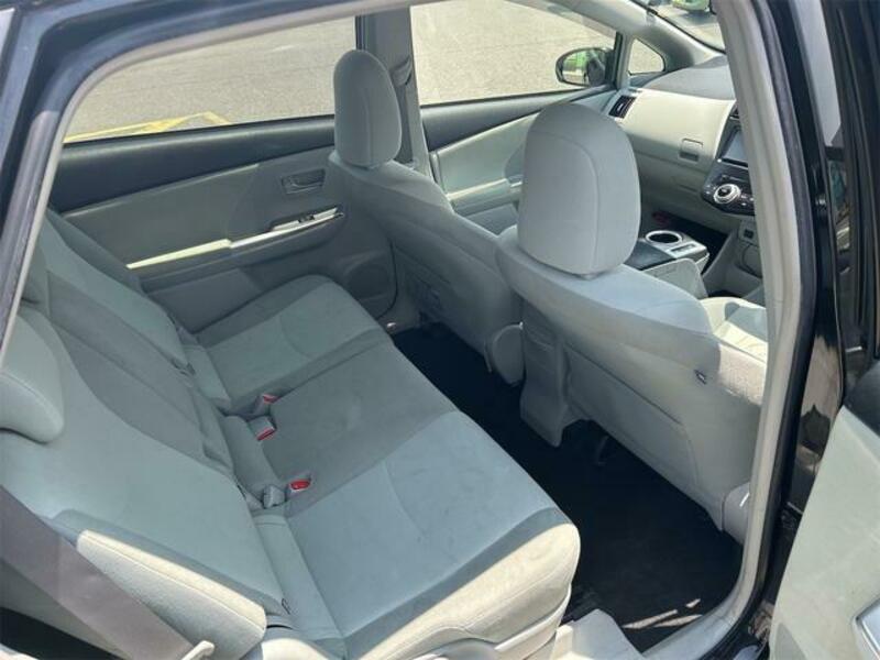 PRIUS ALPHA