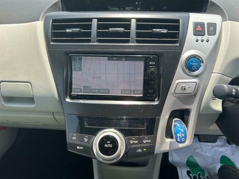 PRIUS ALPHA