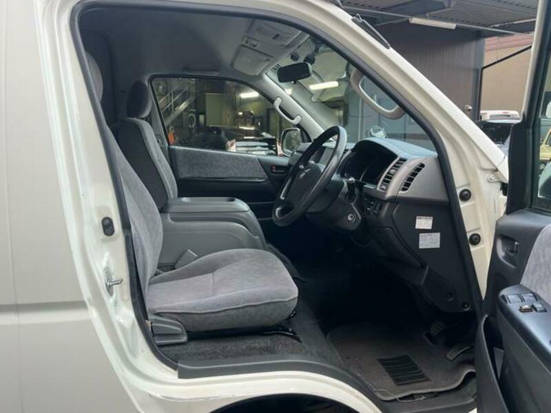 HIACE WAGON