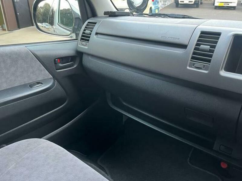 HIACE WAGON