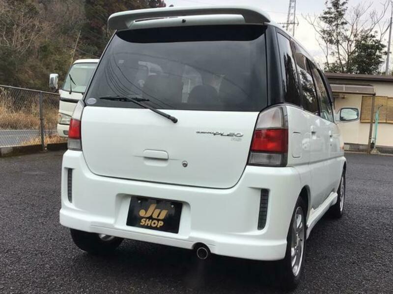 PLEO
