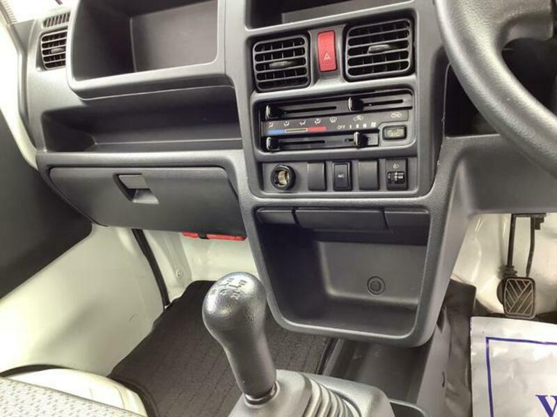 MINICAB TRUCK